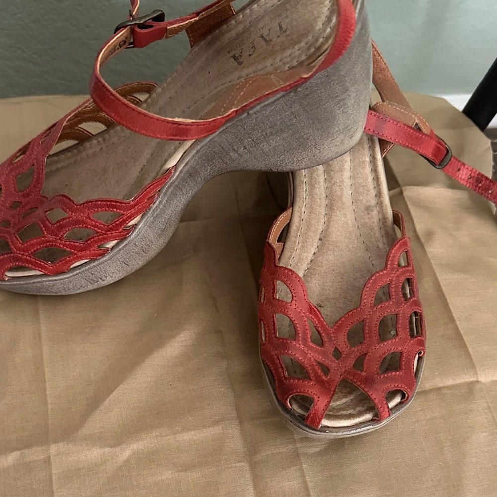 Jada hand made,leather Red Cutout Women's Sandals- lightweight size 39